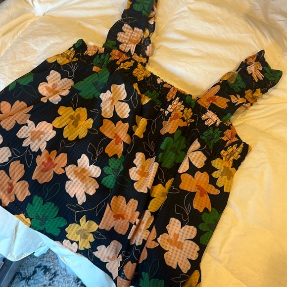 Who What Wear Size L Floral Top - Picture 4 of 7
